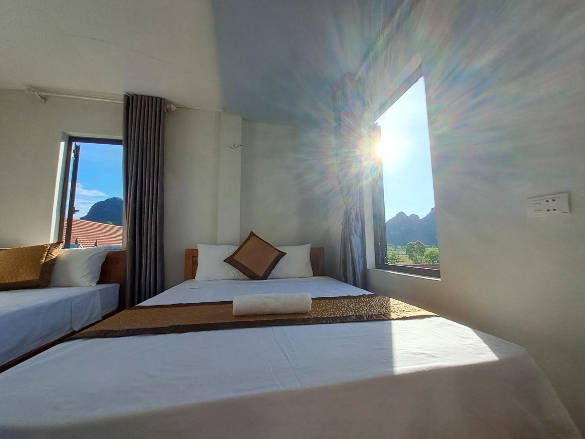 Yolo Pool Bar Villas & Garden Restaurant Phong Nha Bagian luar foto