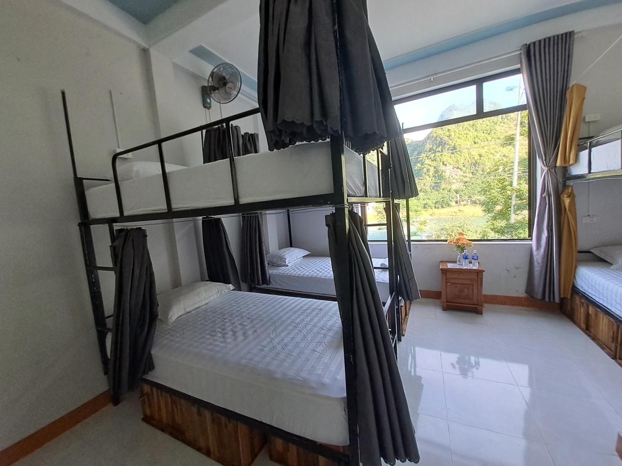 Yolo Pool Bar Villas & Garden Restaurant Phong Nha Bagian luar foto