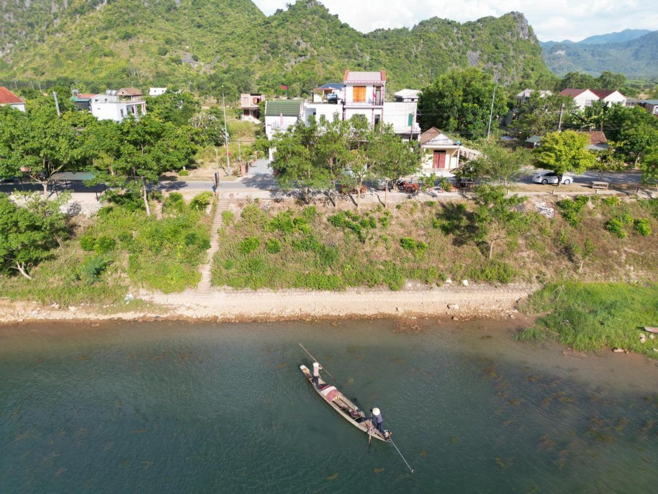 Yolo Pool Bar Villas & Garden Restaurant Phong Nha Bagian luar foto