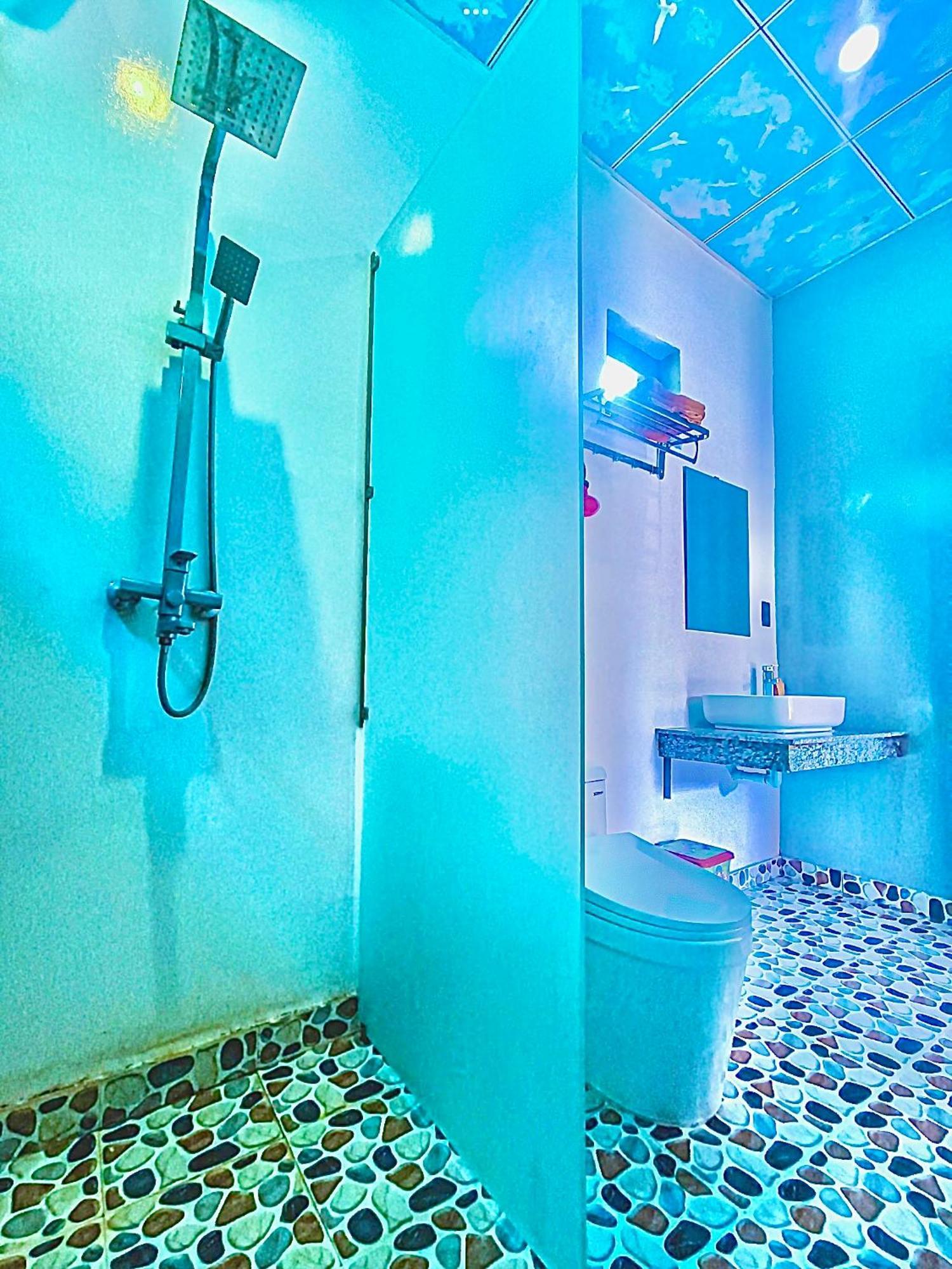 Yolo Pool Bar Villas & Garden Restaurant Phong Nha Bagian luar foto
