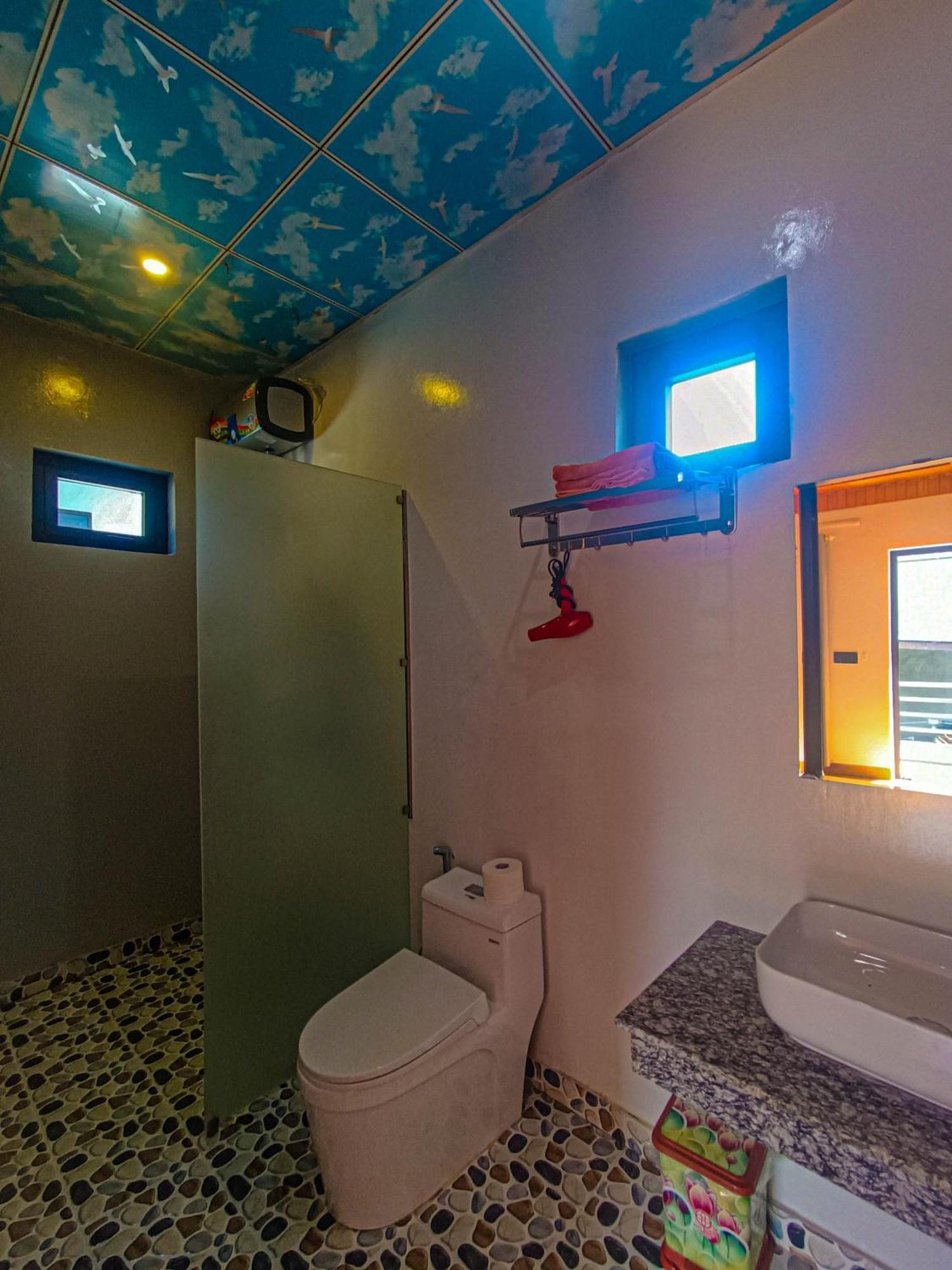 Yolo Pool Bar Villas & Garden Restaurant Phong Nha Bagian luar foto